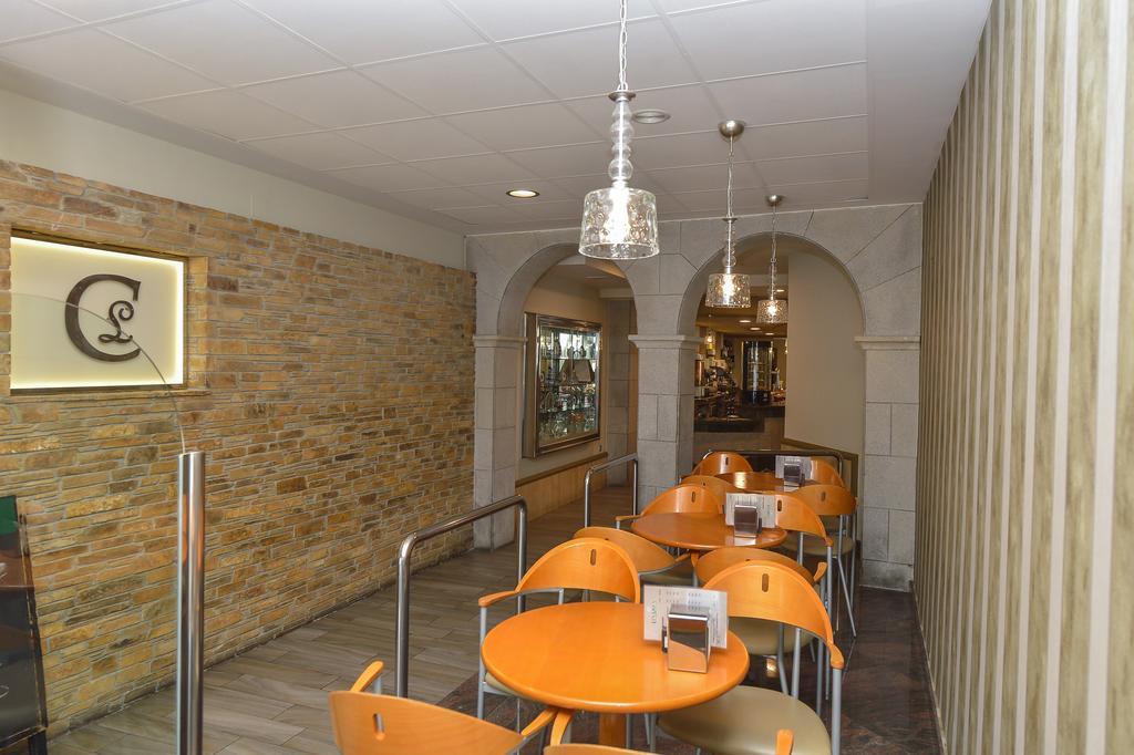 Hostal Linares Ribadeo Extérieur photo