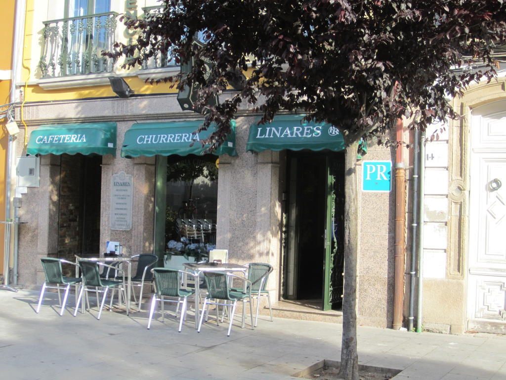 Hostal Linares Ribadeo Extérieur photo